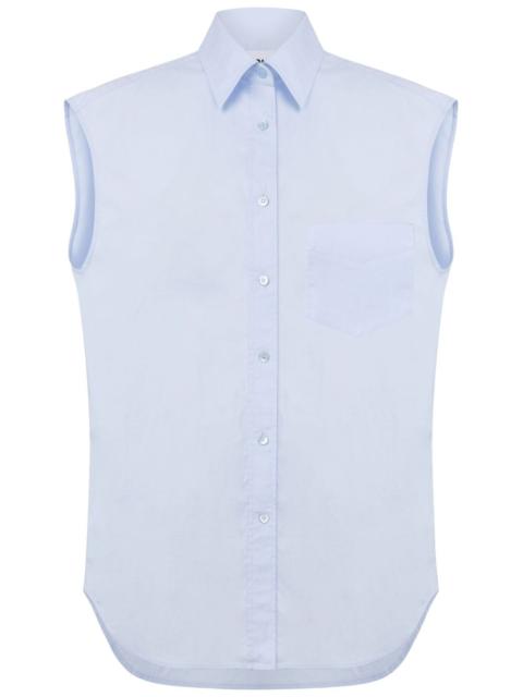 sleeveless shirt