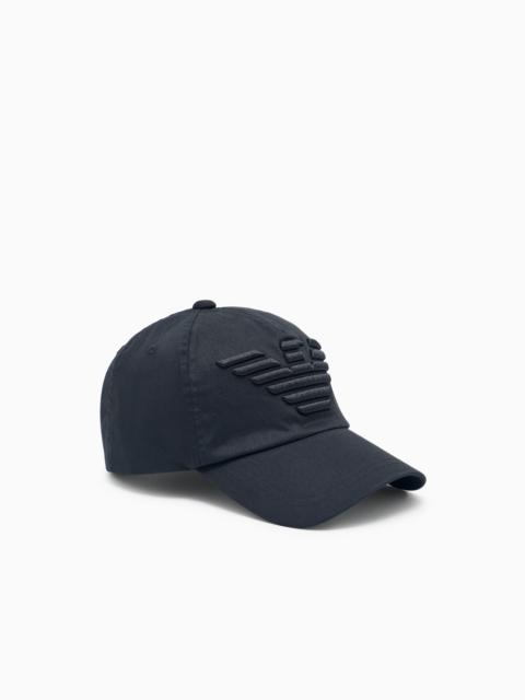 Baseball cap with embroidered oversized eagle