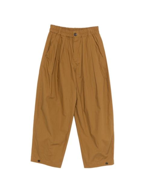 pleated trousers