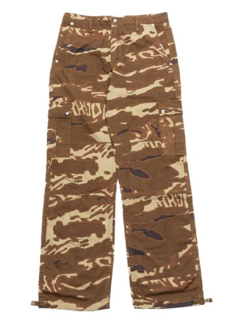 tiger camouflage-pattern trousers