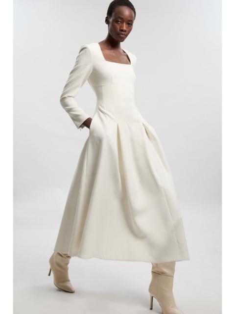 Compact Stretch Sweetheart Neckline Midi Dress