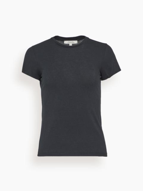 Chic Comfort Shirt in Pure Black