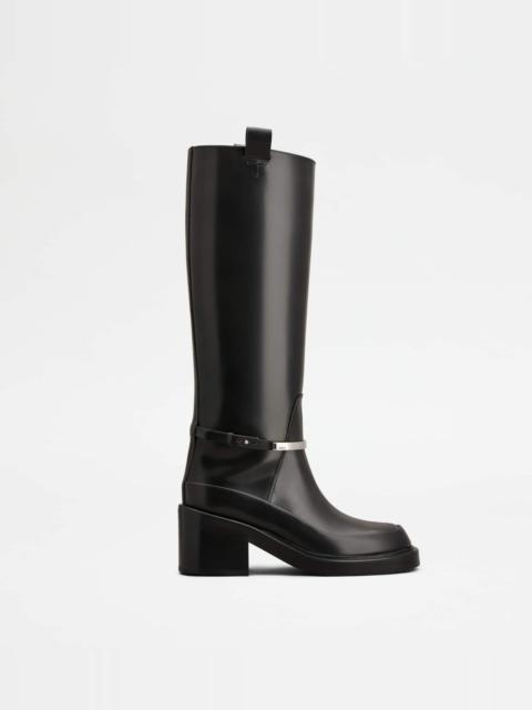 BOOTS IN LEATHER - GREY