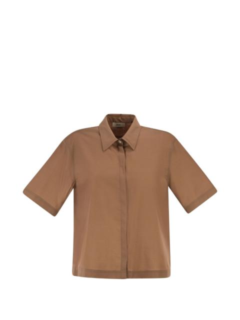 short-sleeve classic collar shirt