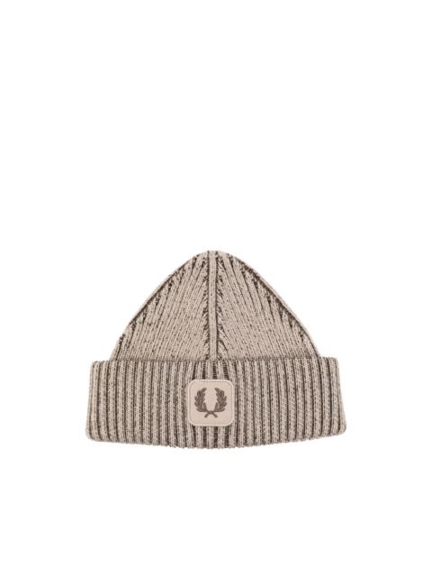 logo-patch beanie hat