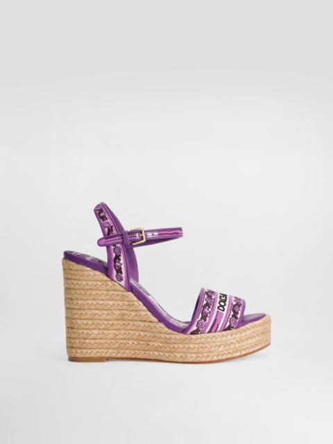 Wedge sandals with Majolica embroidery