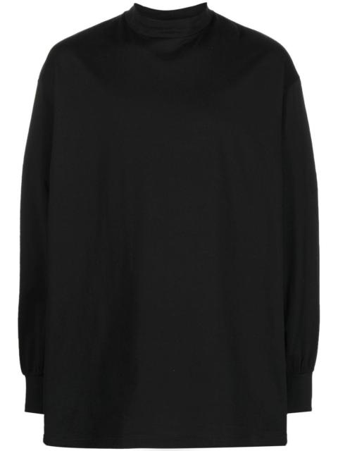 mock-neck long-sleeved cotton T-shirt