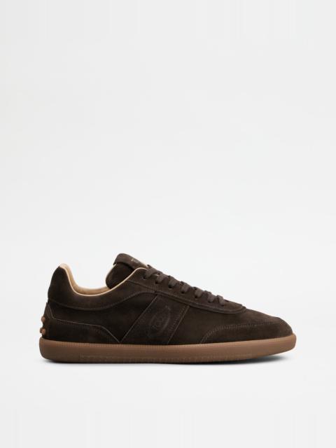 TOD'S TABS SNEAKERS IN SUEDE - BROWN