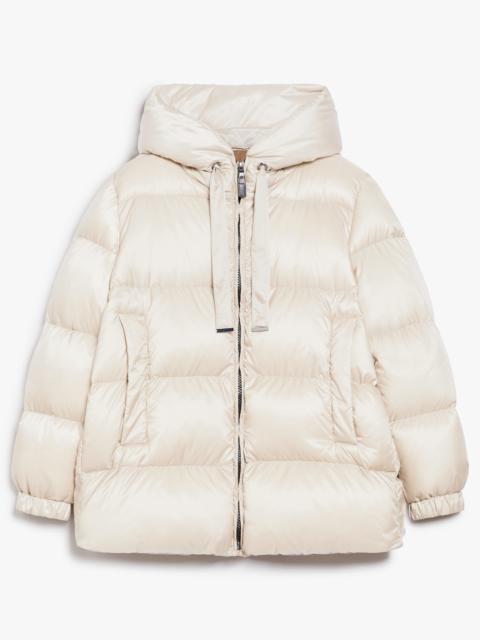 SEIA Water-repellent down jacket