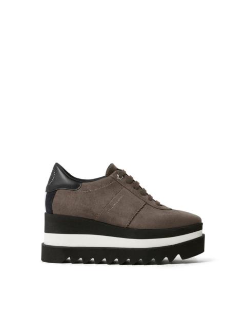 Sneakelyse sneakers