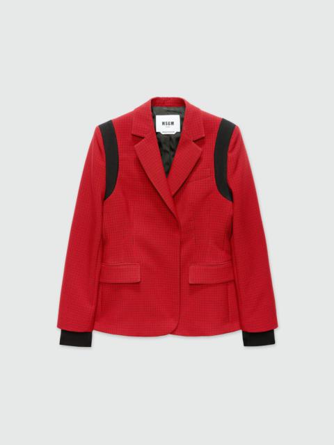 Red single-breasted jacket with check pattern