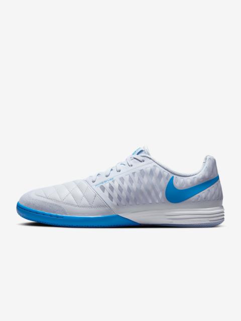 Nike Lunargato II Indoor/Court Low-Top Soccer Shoes