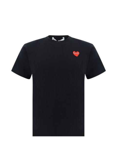 heart-appliqué T-shirt