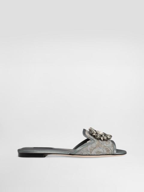 Slippers in lace with crystals