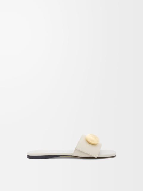 Pebble slide in soft calfskin