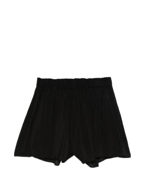 elasticated-waist shorts