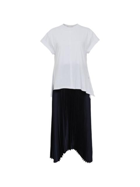 short-sleeve pleated T-shirt dress