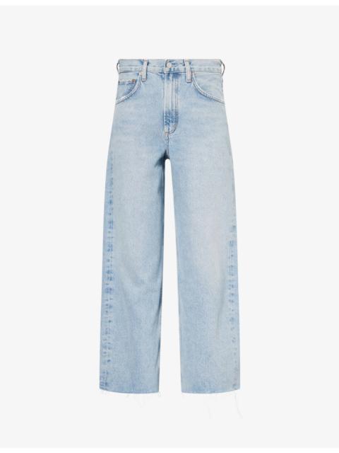 Low Curve Fray Barrel-Leg Denim Jeans