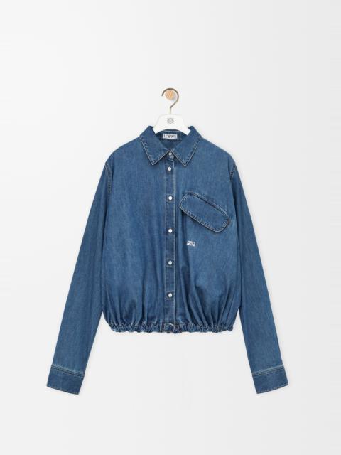 Belted shirt in denim