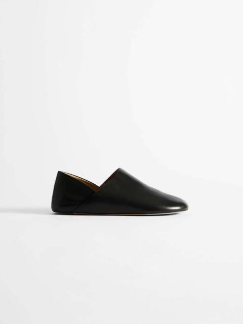 WOMENS SLIPPER MULES IN BLACK