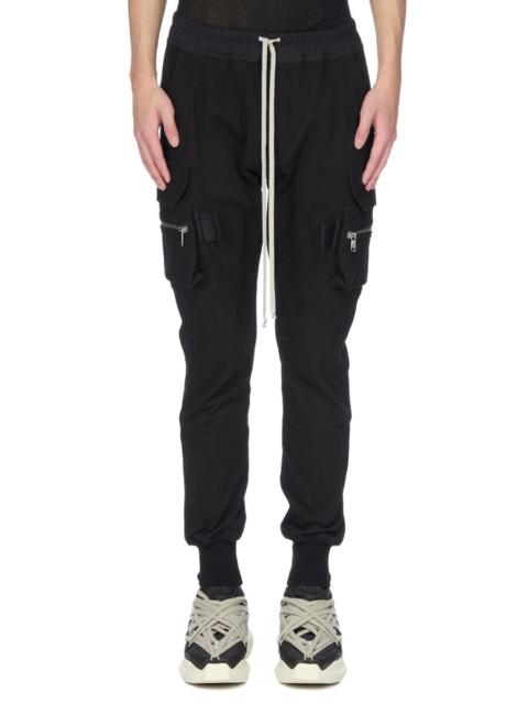 zip-pocket cargo pants