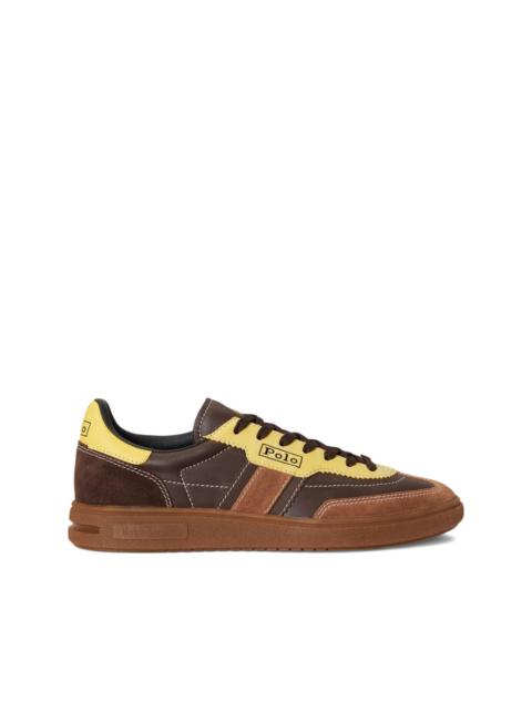Bedford suede side stripes trainer