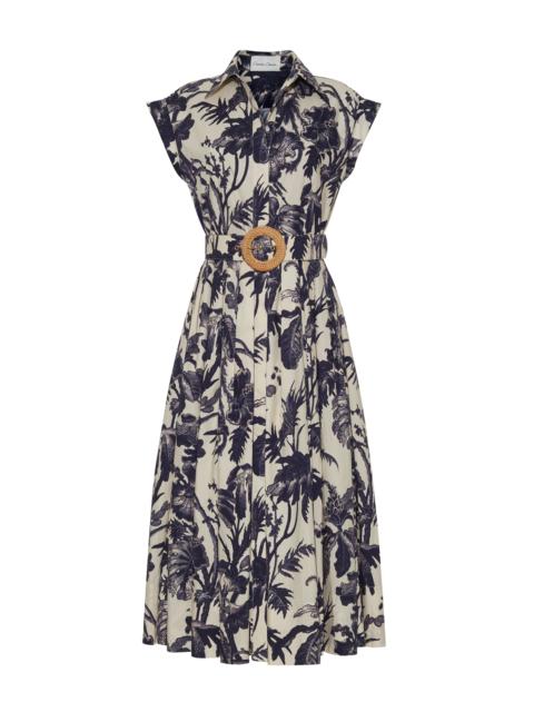 Octavia Dress
Crisp, Belted, and Effortlessly Polished with a Flirtatious Edge