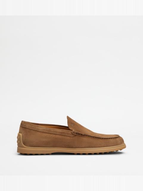 SLIPPER LOAFERS IN SUEDE - BROWN