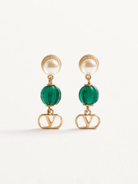VLOGO SIGNATURE EARRINGS IN METAL, PEARL AND KNURLED GLASS