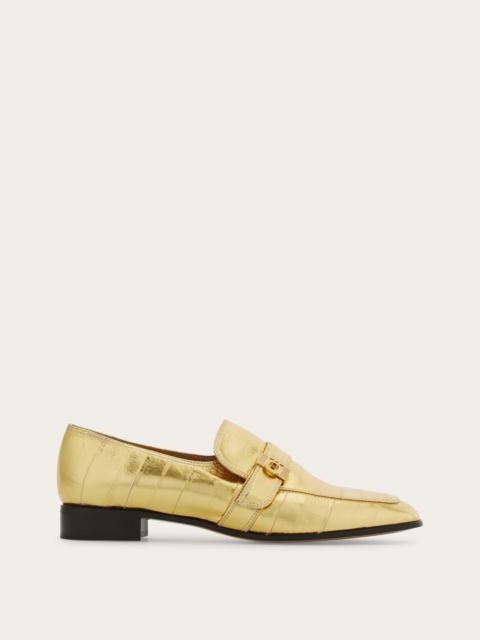 Laminated loafer with Hug buckle detail