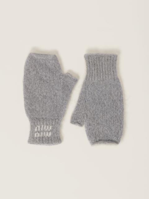 Wool and mohair gloves