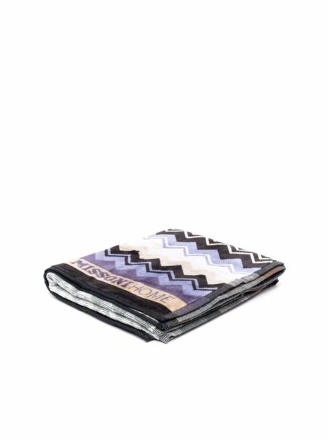 zigzag pattern towel