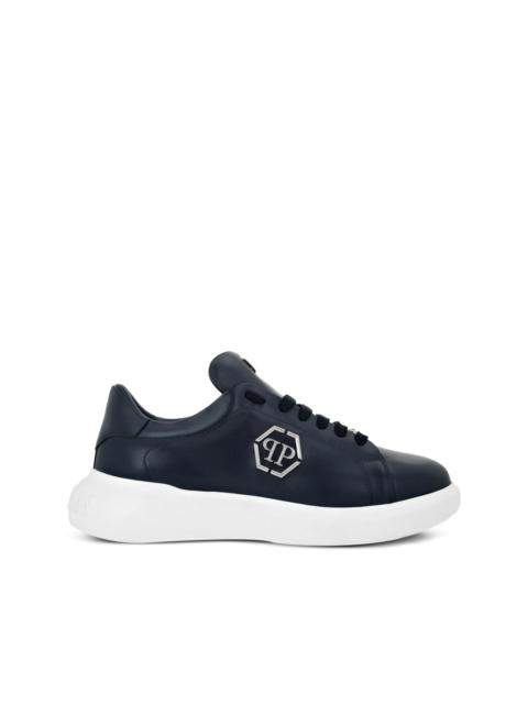 Hexagon low-top sneakers
