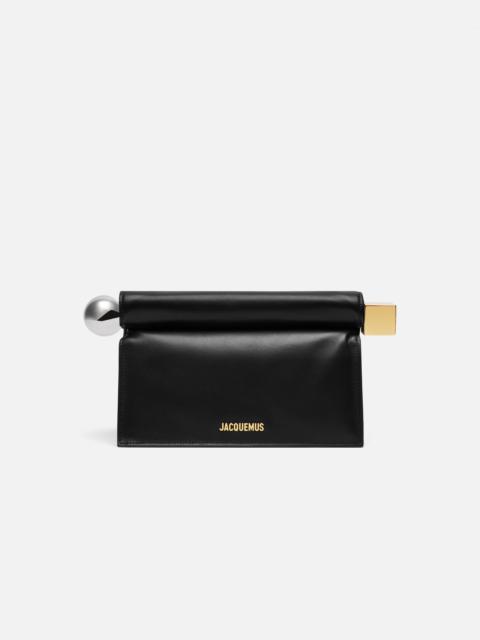 The Rond Carré clutch