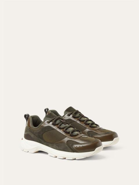 Cairn Walk Sneaker