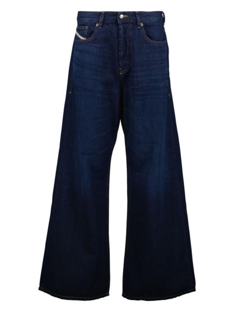 wide-leg jeans