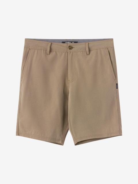 Reserve Light Check 19" Hybrid Shorts