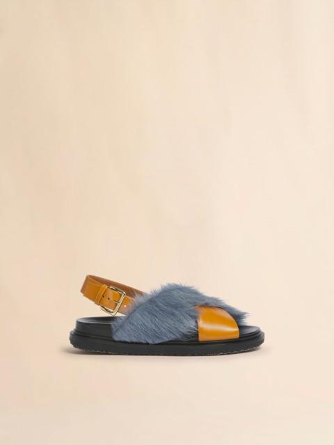 TAN AND BLUE LONG-HAIR AND LEATHER FUSSBETT