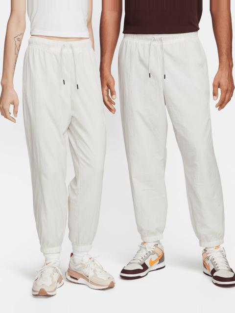 Nike Sportswear Essential Women's Mid-Rise Pants
