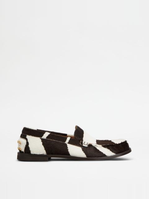 SLIPPER LOAFERS IN PONY EFFECT LEATHER - WHITE, BROWN