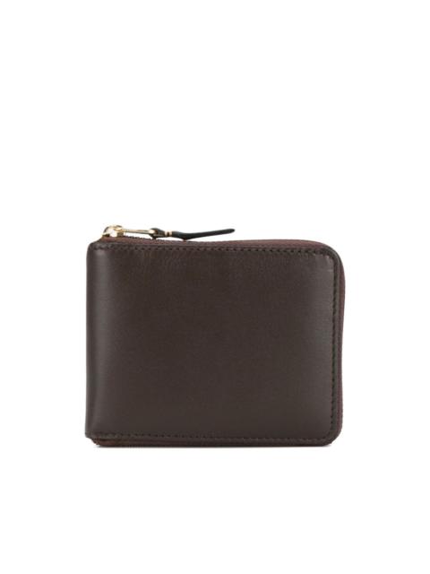 Classic zip-fastening leather wallet