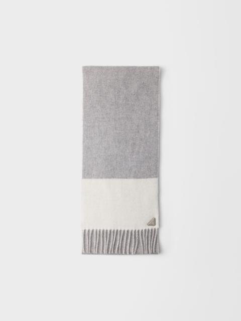 Cashmere scarf