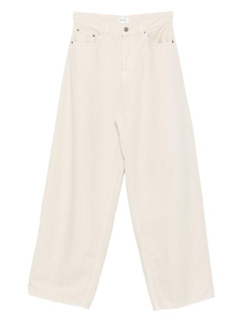 classic five pockets jeans