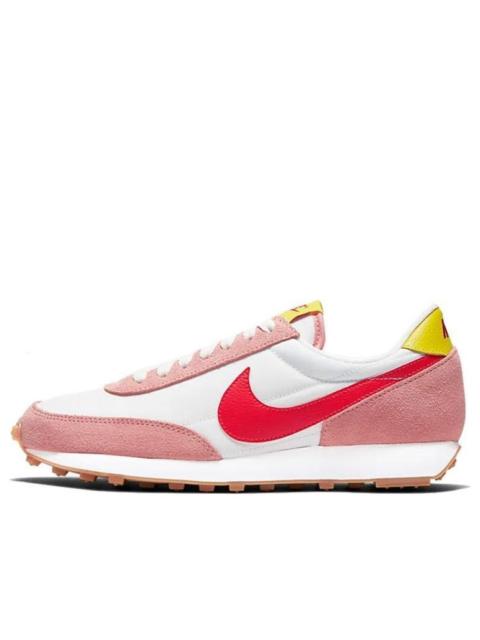 (WMNS) Nike Daybreak 'Coral Stardust' CK2351-600
