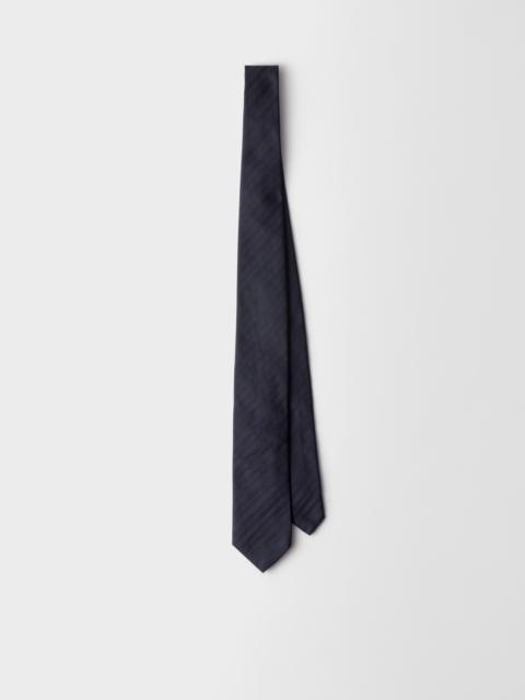Silk tie