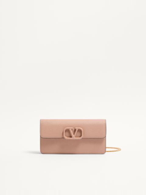 VLOGO SIGNATURE GRAINY CALFSKIN WALLET WITH CHAIN