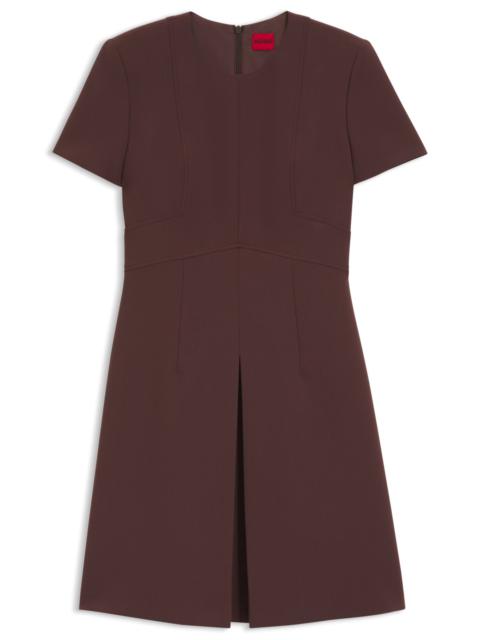 SHORT-SLEEVED DRESS WITH PLEAT FRONT
