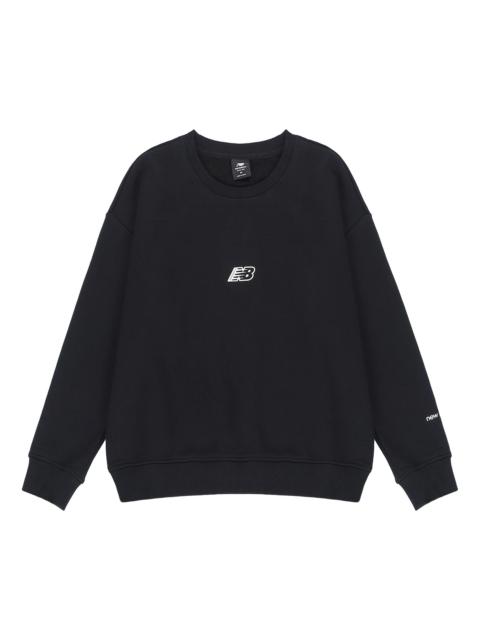 (WMNS) New Balance Essentials Sweatshirt 'Black White' AWT23514-BK