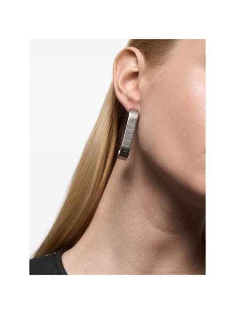 logo-engraved earrings