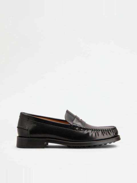 LOAFERS IN LEATHER - BLACK